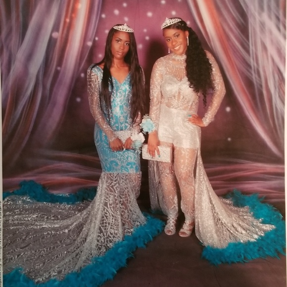 Dress - Picture 2 of 5